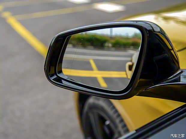 华晨宝马 宝马1系 2021款 改款 125i M运动曜夜版