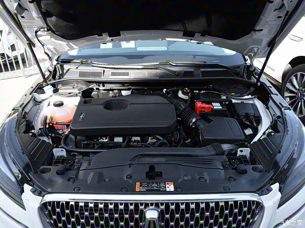 长安林肯 冒险家 2020款 2.0T 两驱尊享版 长安林肯 冒险家 2020款 2.0T 两驱尊享版