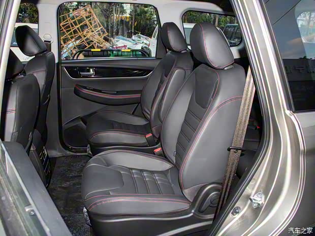 東風(fēng)風(fēng)行 風(fēng)行SX6 2019款 1.6L 手動豪華型 國VI 東風(fēng)風(fēng)行 風(fēng)行SX6 2019款 1.6L 手動豪華型 國VI