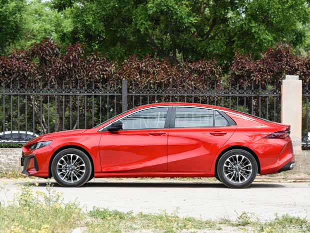 广汽乘用车 影豹 2021款 270T 影豹J11版 广汽乘用车 影豹 2021款 270T 影豹J11版