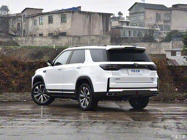 長安汽車 長安CS95 2023款  基本型