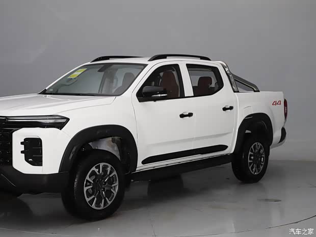 上汽大通 星際H 2023款 2.0T 自動 汽油 豪華版 標(biāo)軸