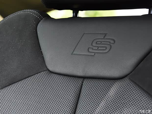 一汽-大眾奧迪 奧迪Q3 2020款 轎跑 45 TFSI quattro 定制尊享版