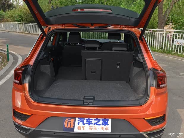 一汽-大众 T-ROC探歌 2018款 280TSI DSG四驱豪华型