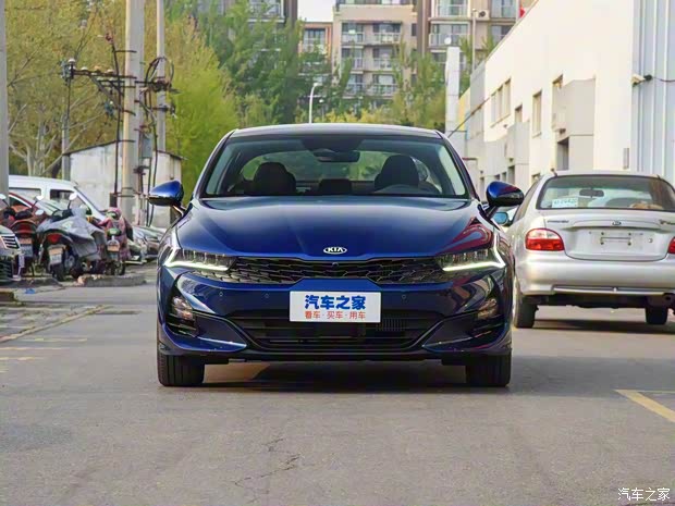 东风悦达起亚 起亚K5 2020款 韩版展车