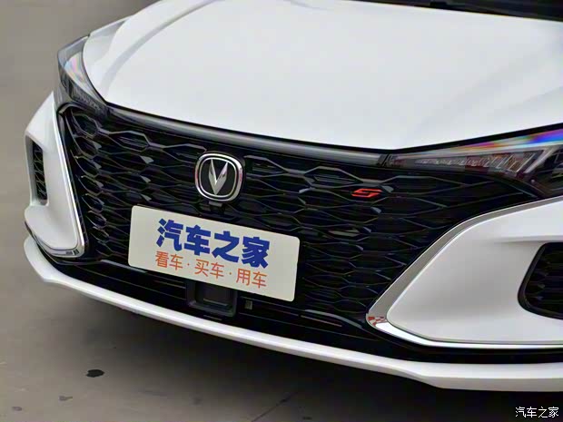 长安汽车 逸动 2021款 PLUS 蓝鲸NE 1.4T GDI DCT基本型