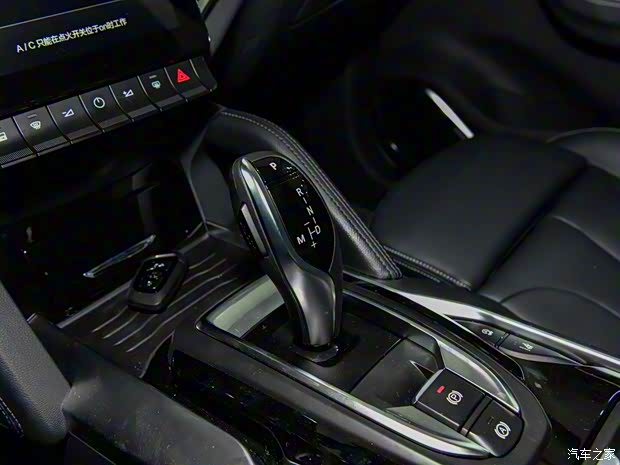 华晨中华 中华V7 2018款 280T 自动旗舰型 5座