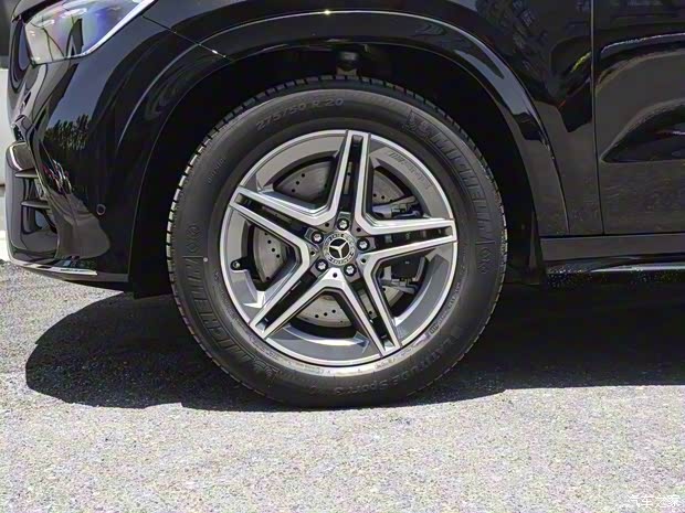 奔馳(進口) 奔馳GLE 2024款 GLE 450 4MATIC 動感型