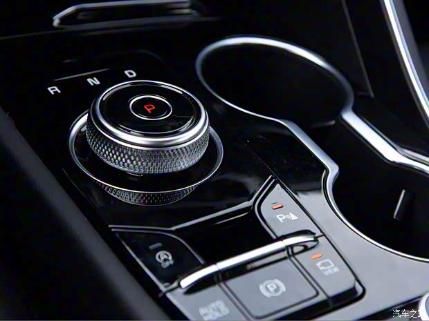 东风悦达起亚 K5凯酷 2020款 凯酷 韩版展车