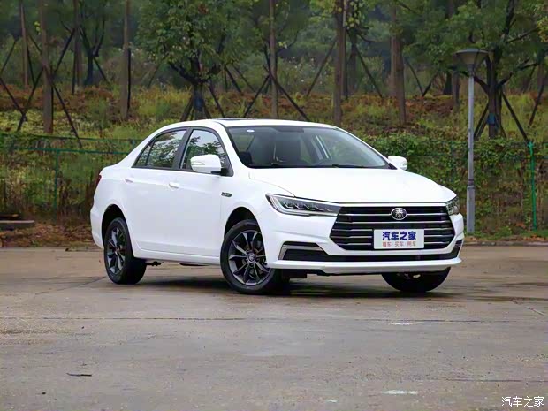 比亚迪 秦 2019款 1.5L 手动豪华型