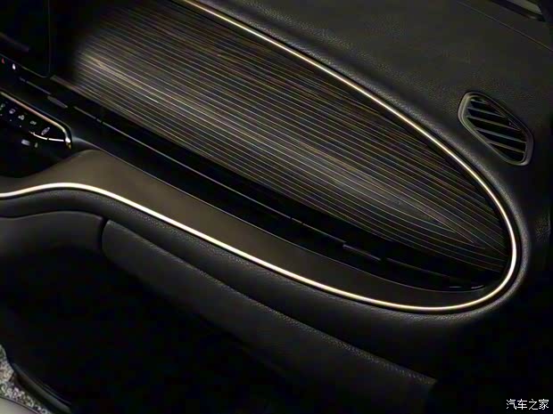 菲亞特(進(jìn)口) 菲亞特500新能源 2020款 Giorgio Armani