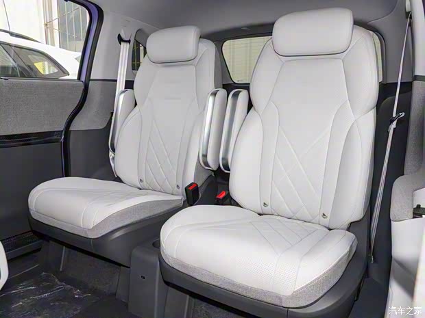 北汽新能源 极狐考拉 2023款 家庭版Pro 北汽新能源 极狐考拉 2023款 家庭版Pro