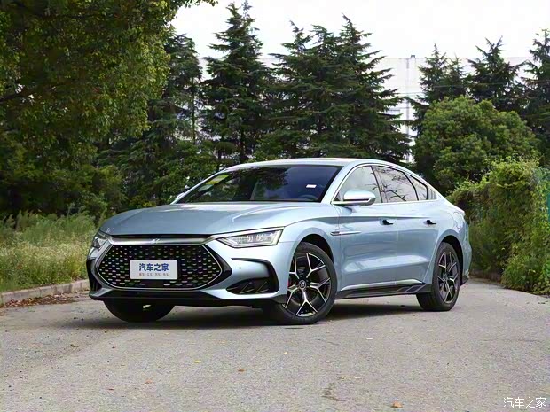 比亞迪 漢 2023款 DM-i 冠軍版 200KM 尊享型 比亞迪 漢 2023款 DM-i 冠軍版 200KM 尊享型