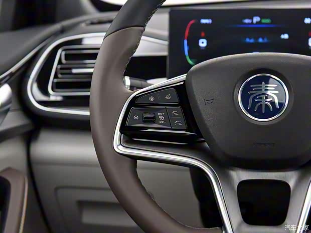 比亞迪 秦PLUS 2023款 冠軍版 DM-i 120KM 旗艦型