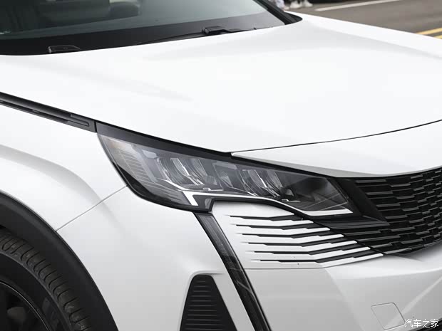 東風(fēng)標(biāo)致 標(biāo)致4008 2023款 360THP 科技版 東風(fēng)標(biāo)致 標(biāo)致4008 2023款 360THP 科技版