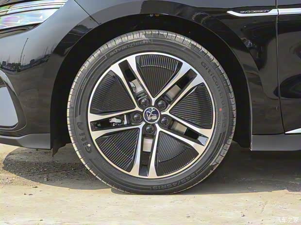 比亞迪 漢 2023款 EV 創(chuàng)世版