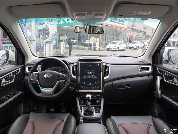 SWM斯威汽車 SWM斯威X7 2020款 2.0L 手動舒適版 7座 SWM斯威汽車 SWM斯威X7 2020款 2.0L 手動舒適版 7座