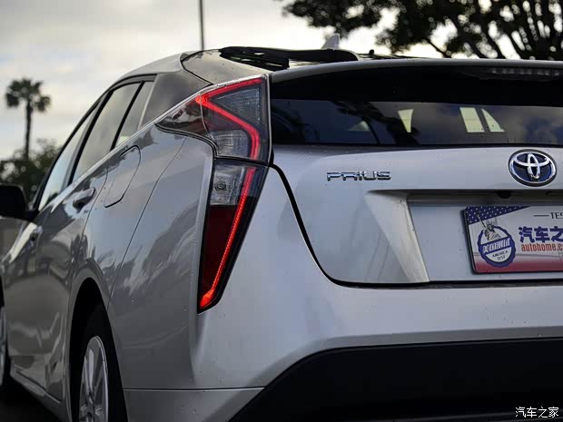 丰田(进口) 普锐斯(海外) 2016款 基本型 丰田(进口) 普锐斯(海外) 2016款 基本型
