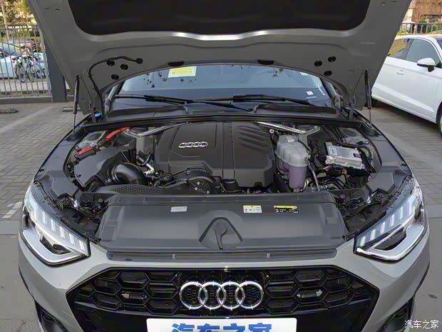 奥迪(进口) 奥迪A4(进口) 2022款 Avant 40 TFSI 先锋派星辰版