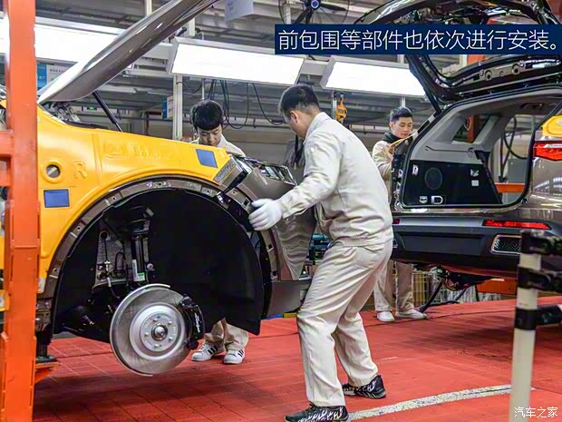 众泰汽车 众泰T700 2017款 1.8T 双离合旗舰型贺岁版 众泰汽车 众泰T700 2017款 1.8T 双离合旗舰型贺岁版