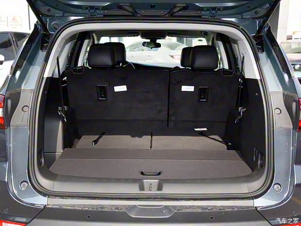 上汽通用別克 昂科旗 2020款 28T 兩驅(qū)戰(zhàn)旗型