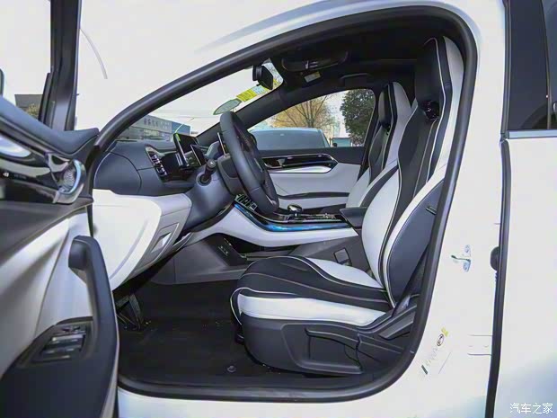 比亞迪 秦PLUS 2023款 DM-i 120KM 尊貴型