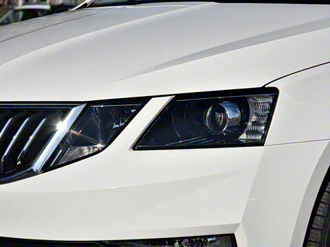 2018款 1.6L 自动舒适版 2018款 1.6L 自动舒适版