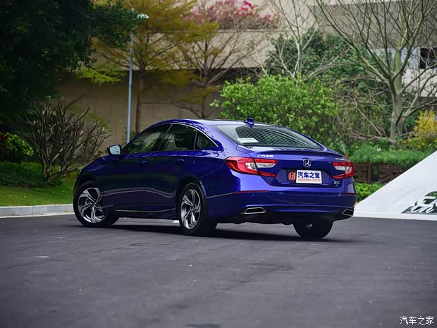 广汽本田 雅阁 2018款 260TURBO 旗舰版