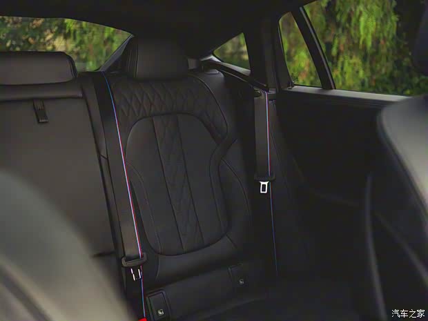 寶馬(進(jìn)口) 寶馬X6 2023款 M60i xDrive 歐洲版