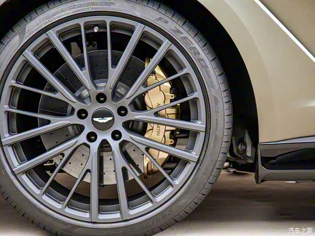 阿斯頓·馬丁 阿斯頓·馬丁DBX 2023款 4.0T V8 707