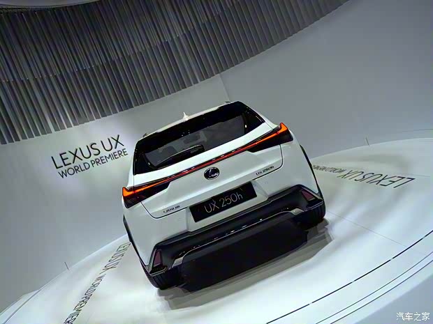 雷克薩斯 雷克薩斯UX 2019款 250h F SPORT