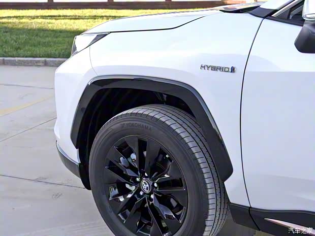 廣汽豐田 威蘭達 2022款 雙擎 2.5L E-CVT兩驅騎士版