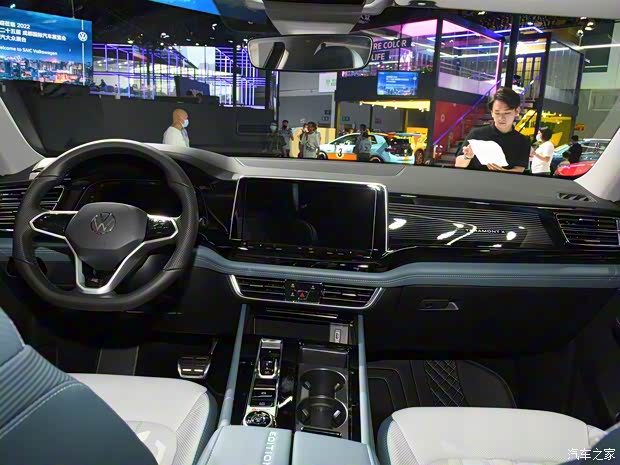 上汽大众 途昂X 2023款 530 V6 四驱基本型 上汽大众 途昂X 2023款 530 V6 四驱基本型