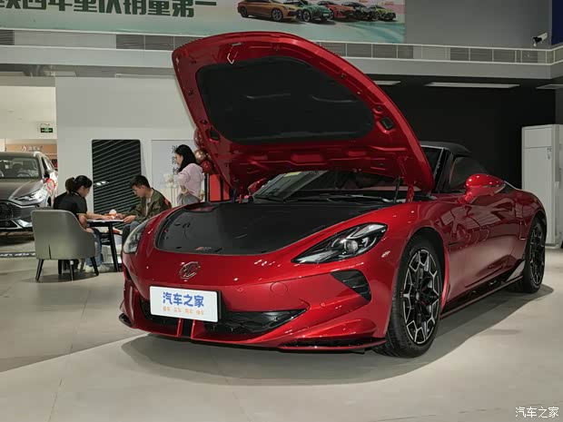 上汽集团 MG Cyberster 2023款 501km 魅力心动版 上汽集团 MG Cyberster 2023款 501km 魅力心动版