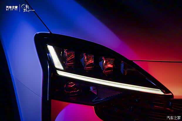 觀致汽車 觀致7 2020款 1.8T 領(lǐng)航旗艦型