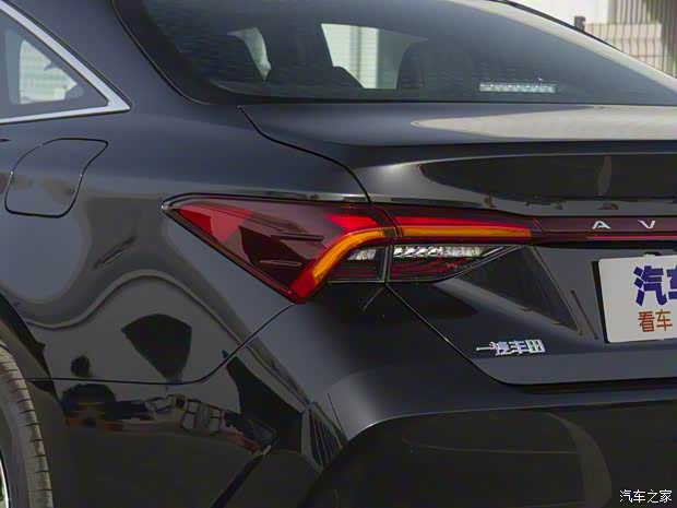 一汽丰田 亚洲龙 2022款 2.0L 豪华版