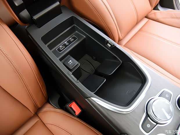 阿爾法·羅密歐 Giulia 2022款 2.0T 280HP Ti 駕控版