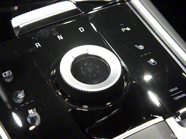 起亚 狮铂拓界 2022款 2.0T 四驱基本型 起亚 狮铂拓界 2022款 2.0T 四驱基本型