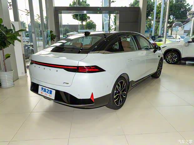 小鹏汽车 小鹏汽车P5 2021款 550E 小鹏汽车 小鹏汽车P5 2021款 550E