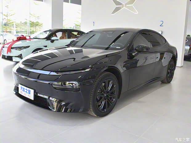小鹏汽车 小鹏P7 2022款 670E+ Black Label Edition 小鹏汽车 小鹏P7 2022款 670E+ Black Label Edition