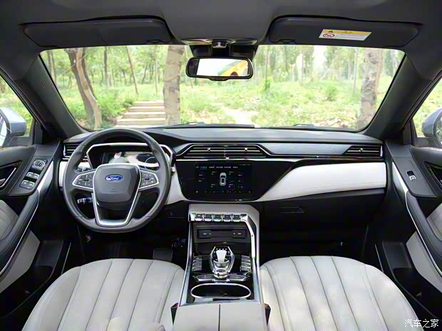 江铃福特 领界EV 2020款 435 耀领型 江铃福特 领界EV 2020款 435 耀领型