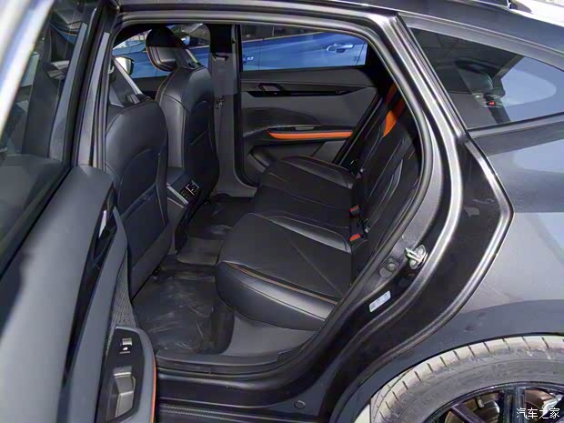 长安汽车 长安UNI-V新能源 2023款 蓝鲸iDD 1.5T 基本型 长安汽车 长安UNI-V新能源 2023款 蓝鲸iDD 1.5T 基本型