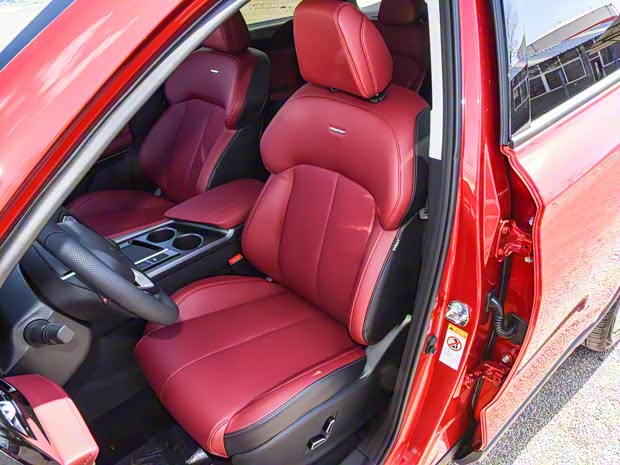 長安汽車 長安歐尚X7 PLUS 2022款 1.5T 藍鯨自動紅版