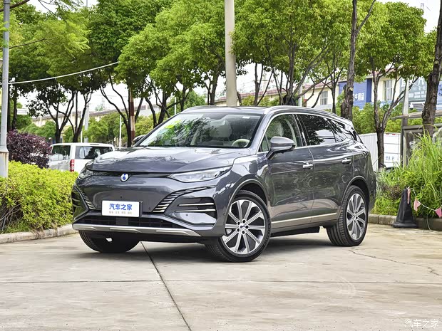 騰勢(shì)汽車 騰勢(shì)N8 2023款 四驅(qū)超混旗艦七座版