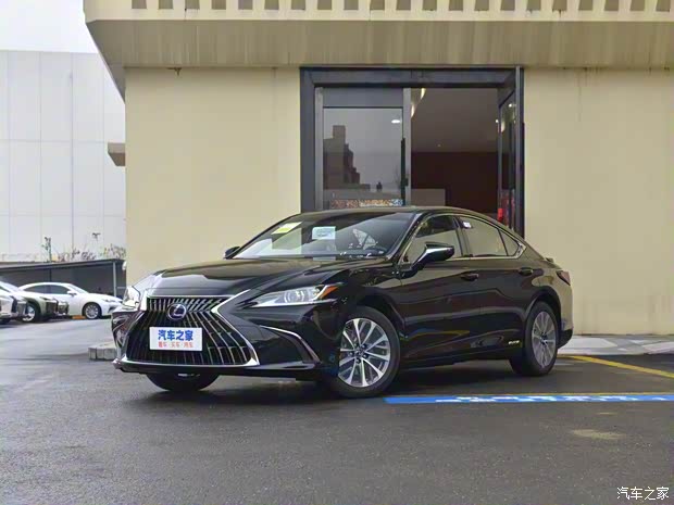 雷克萨斯 雷克萨斯ES 2021款 300h 卓越版 雷克萨斯 雷克萨斯ES 2021款 300h 卓越版