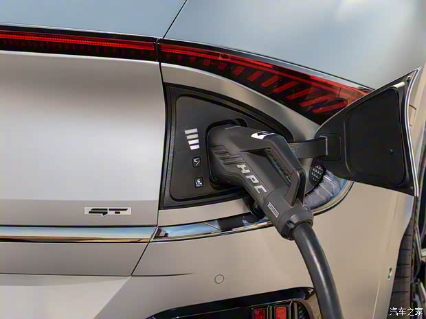 起亚(进口) 起亚EV6 2022款 GT 欧洲版