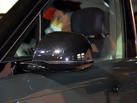 2023款 3.0 L6 400PS 典范加长版 2023款 3.0 L6 400PS 典范加长版