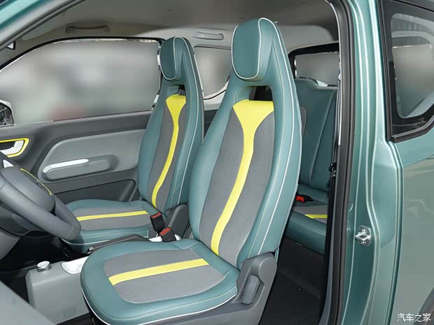 上汽通用五菱 宏光MINIEV 2022款 GAMEBOY 丛林穿越 上汽通用五菱 宏光MINIEV 2022款 GAMEBOY 丛林穿越