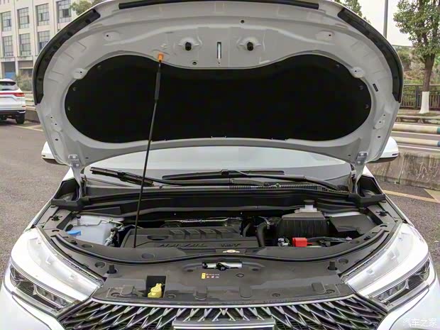 长城汽车 哈弗M6 2021款 PLUS 1.5T 手动精英智联型