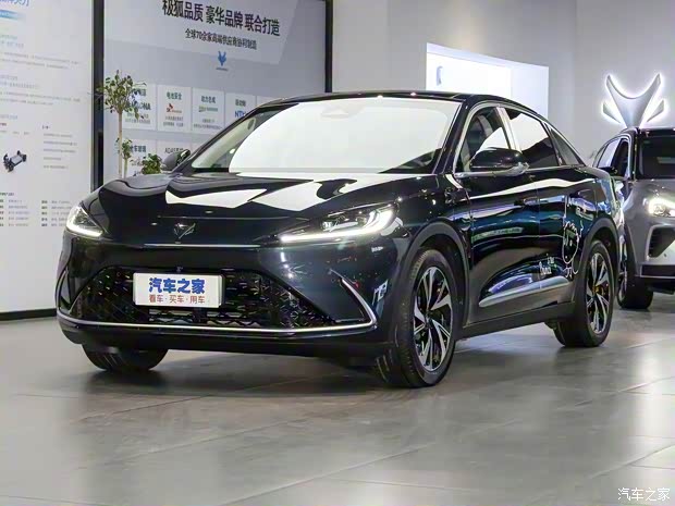 北汽新能源 极狐 阿尔法S(ARCFOX αS) 2022款 708S+ 小王子联名版 北汽新能源 极狐 阿尔法S(ARCFOX αS) 2022款 708S+ 小王子联名版